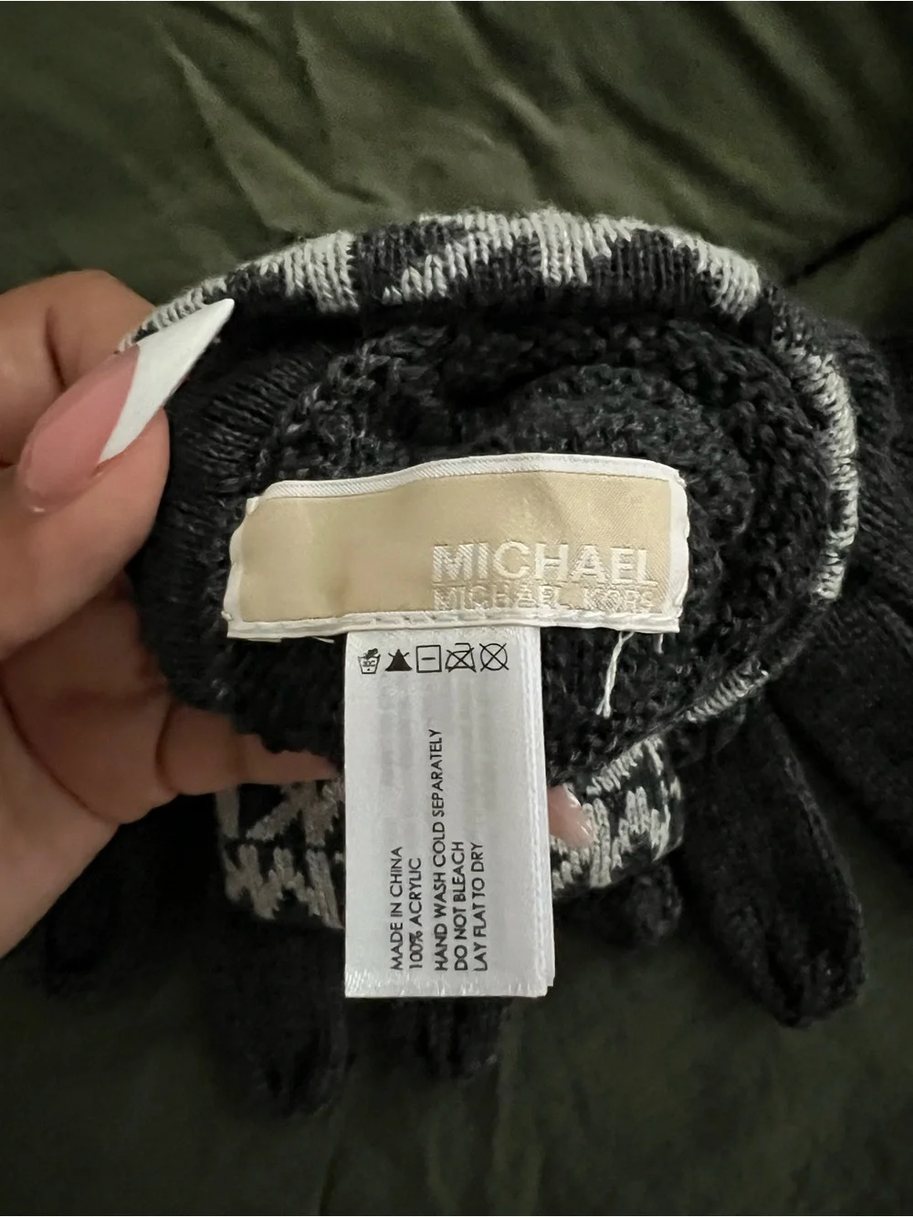 Michael Kors Black & Gray MK Logo Knit Cuff Gloves